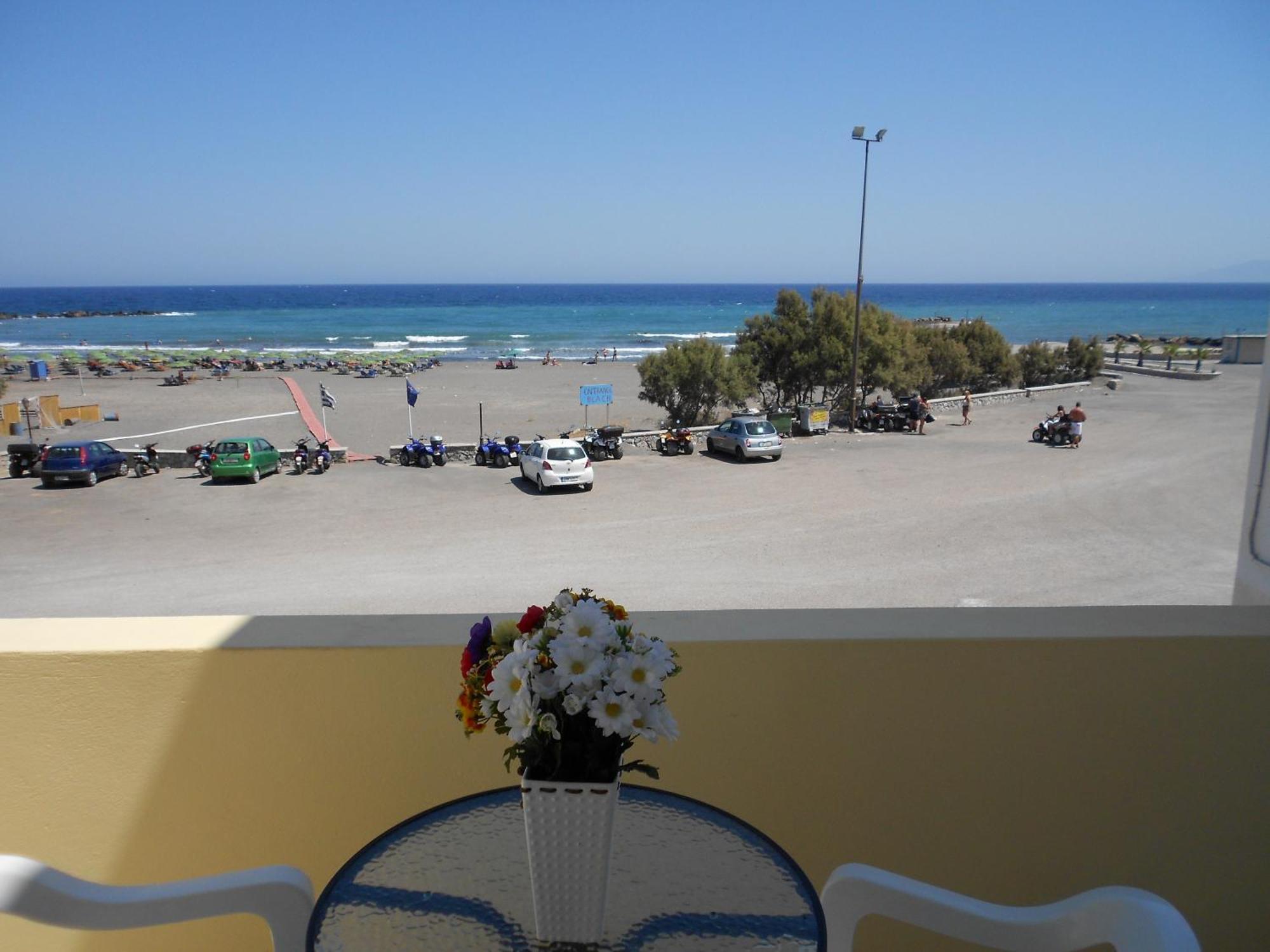 מונוליתוס Rooms To Let Rena מראה חיצוני תמונה